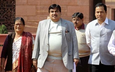 Indian opposition leader Nitin Gadkari embroiled in scandal over death of child