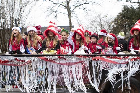 Small-town parade sees big turnout to celebrate Christmas tradition in Montgomery