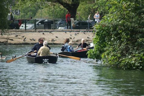 Have An Oarsome Time At These Beautiful London Boating Lakes | Londonist