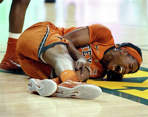 Women's basketball: Baylor rolls on as UT loses Enemkpali to injury