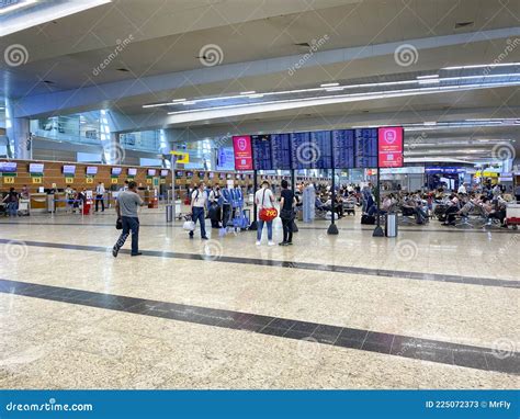 Sheremetyevo Airport, Terminal D Departure Hall Editorial Stock Photo ...