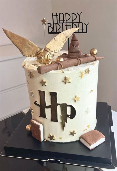 30 Harry Potter Birthday Cake Ideas : White Harry Potter Cake