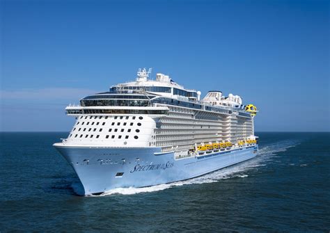 Royal Caribbean: Spectrum of the Seas in Bremerhaven übergeben