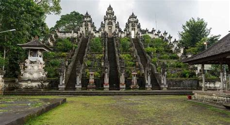 lempuyang temple sunrise or sunset