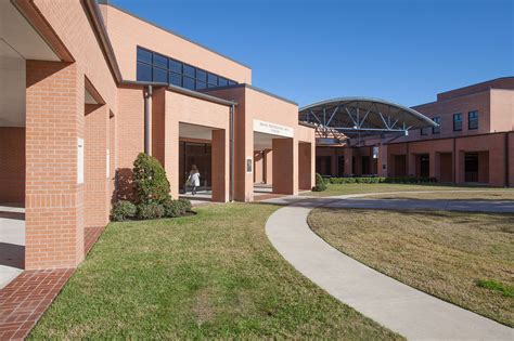 Houston Christian High School, Houston – Merriman Holt Powell Architects