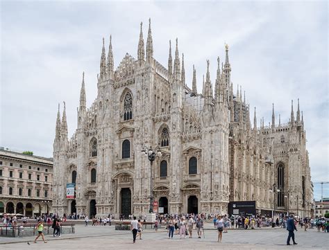 Milan Cathedral - Wikipedia