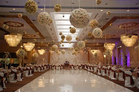 12 Best Hanging Decoration Ideas For Wedding! | Wedding reception decorations on a budget ...