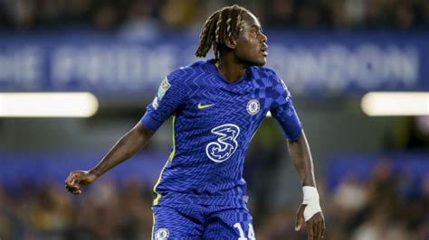 Trevoh Chalobah signs new Chelsea contract - Football transfer news