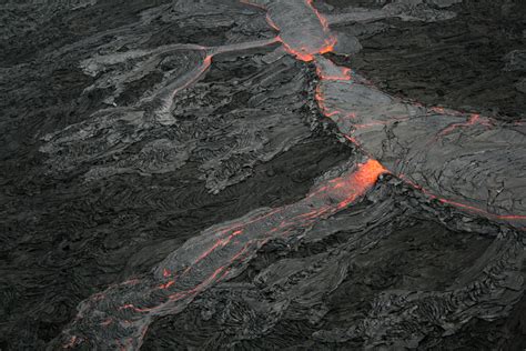 File:Lava channel overflow.JPG - Wikimedia Commons