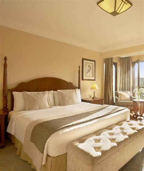 The Fairmont Mount Kenya Safari Club | LuxuryHunt.com | Kenya Luxury Hotels