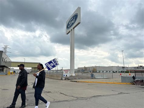 UAW halts Ford strike after reaching tentative agreement | Tire Business