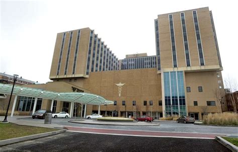 Bridgeport Hospital cancer program gets national recognition