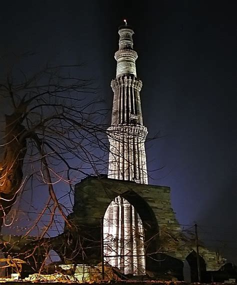 Qutab Minar Historical Facts and Pictures | The History Hub