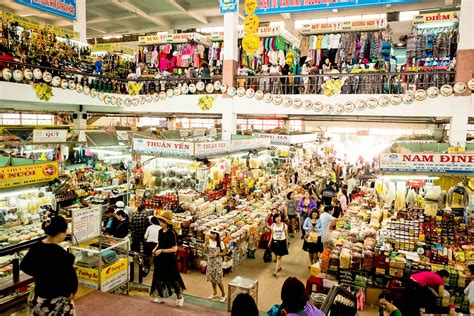 Top 3 must-visit markets in Da Nang – Central Vietnam tours