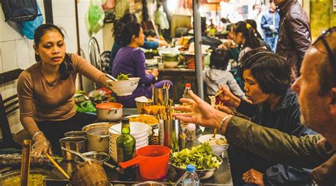 Hanoi street food - Hanoi by Locals