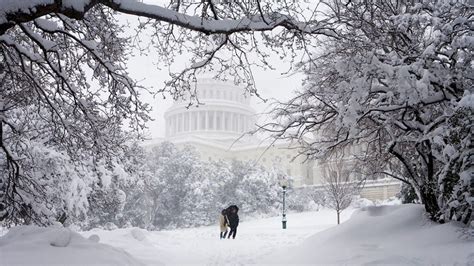 10 Times DC Panicked About the Weather - Washingtonian