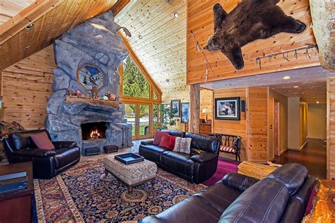 Inside Jeremy Renner's remote Lake Tahoe ranch where star spends his days renovating trucks ...