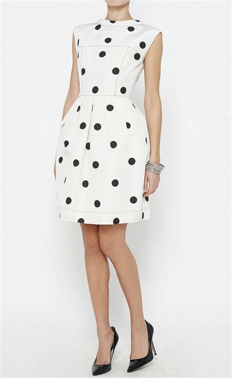 polka dot dress | Moda vestidos, Roupas, Roupas elegantes