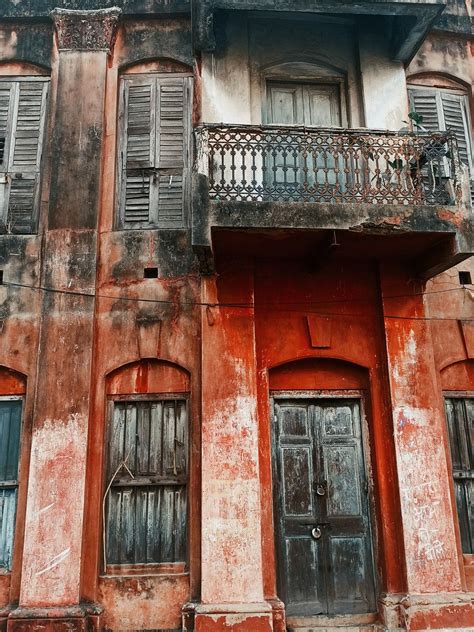 red-building-old-kolkata-north-kolkata Building Aesthetic, Indian ...