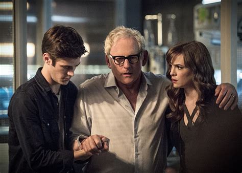 Foto de Danielle Panabaker - The Flash (2014) : Poster Grant Gustin, Victor Garber, Danielle ...