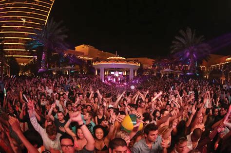 What are the best nighttime pool parties in Las Vegas? - Vegas Club Tickets