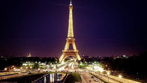 File:Tour eiffel de nuit.jpg - Wikimedia Commons