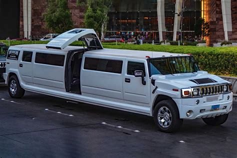 Limousine Cars – What Are The Most Common Types - AlphaZug