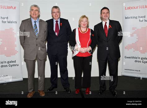 Welsh Labour Party Assembly Members l-r Rhodri Morgan, Carwyn Jones ...