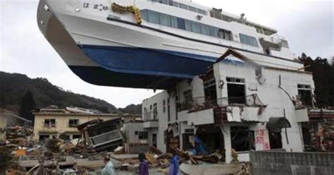 El Kronoscopio: 11 de marzo de 2011 - terremoto y tsunami en Japón provocan accidente nuclear en ...