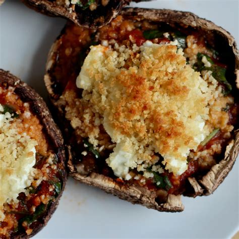 Easy Vegetarian Stuffed Portobello Mushrooms - Everyday Homemade