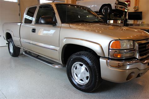 2004 GMC Sierra 1500 SLE - Biscayne Auto Sales | Pre-owned Dealership | Ontario, NY