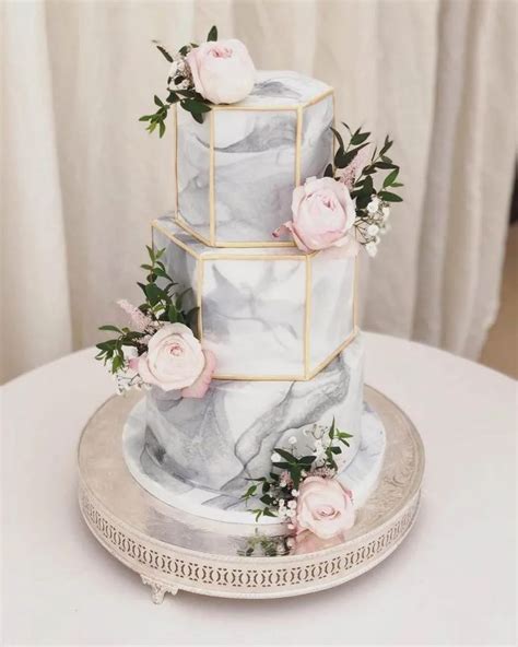 Top 20 Unique Wedding Cake Stands | Unique wedding cakes, Wedding cake ...