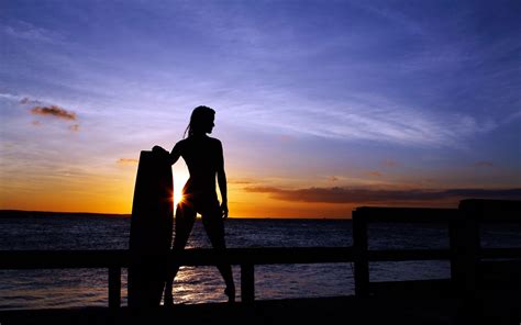 Surf Girl Sunset Wallpapers - Top Free Surf Girl Sunset Backgrounds - WallpaperAccess