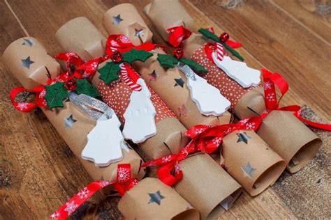 Make your Own Homemade Christmas Crackers - Mum In The Madhouse