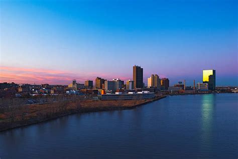 Toledo Ohio Skyline Stock Photos, Pictures & Royalty-Free Images - iStock