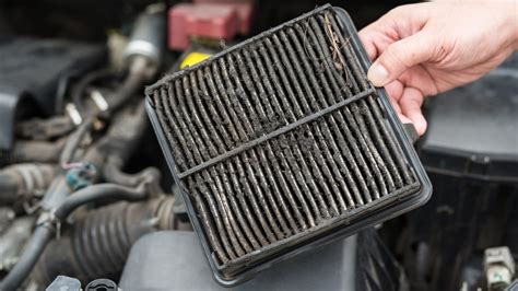 8 Signs Of A Dirty Or Clogged Engine Air Filter