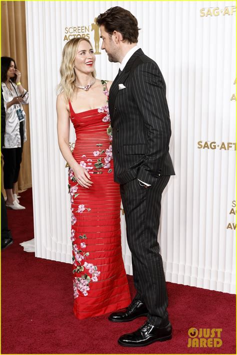 Emily Blunt Shares Cute Moments With John Krasinski at SAG Awards 2023 ...