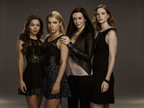 The Vampire Diaries Nora, Mary Louise, Lily and Valerie Season 7 Official Portrait - The Vampire ...