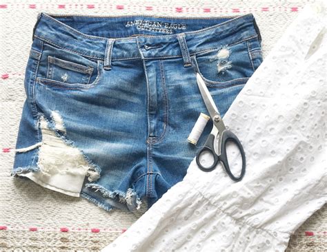 DIY: Pretty Pockets on Your Denim Shorts – Ruffles and Rubies