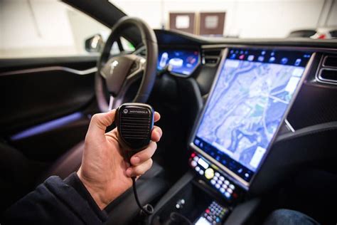 tesla-model-s-luxumebourg-police-car-interior - TESLARATI