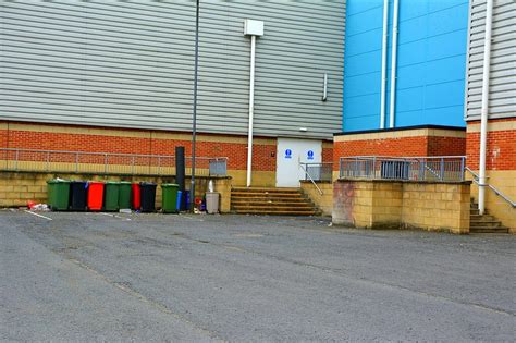 Vue Cinema, Cardigan Fields, Kirkstall... © Mark Stevenson :: Geograph ...