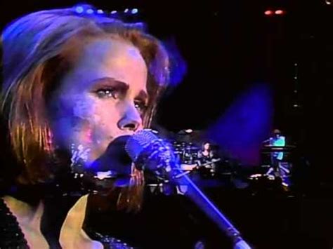 Belinda Carlisle - World Without You (Runaway Horses Tour '90) - YouTube