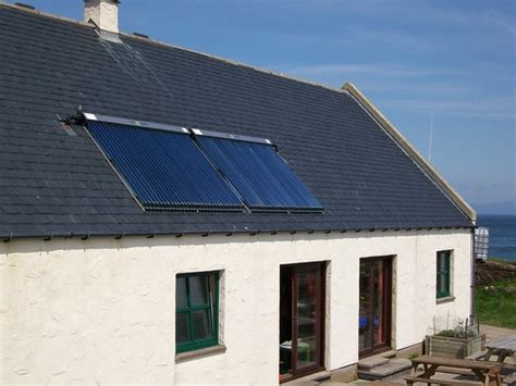 Isle of Eigg Pier Solar Panels | Solar panels at the pier on… | Flickr