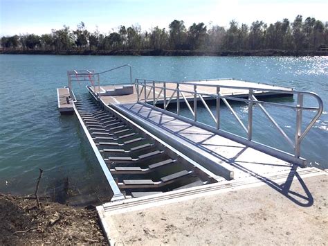 Adaptive Kayak, Canoe, and Boat Launch - BoardSafe Docks