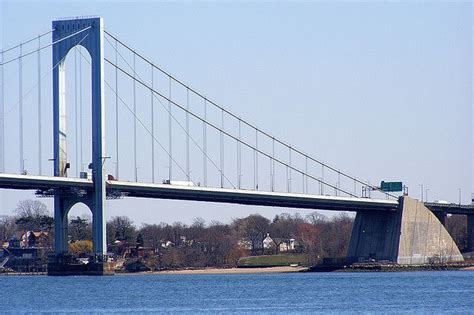 Bronx-Whitestone Bridge over East River, Bronx-Queens, New York City | New york city, Bronx ...