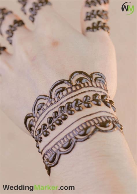 100+ Simple Mehndi Designs For Wrist | WeddingMarker