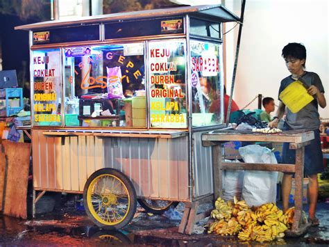 Indonesian Street Food: Pisang Epe