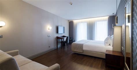 Rooms at the Oca Oriental Porto Hotel