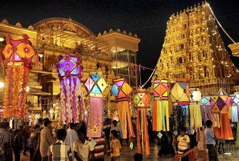 Celebrating a religious Diwali in Mumbai - Travel Peak Places