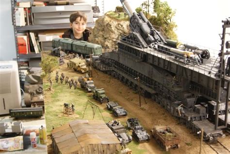 Pin on 1/35 WW2 Railgun Gustav Dora / Diorama.